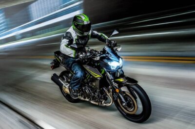 Kawasaki Z400: Style, Speed, and Value in a Compact Naked Package